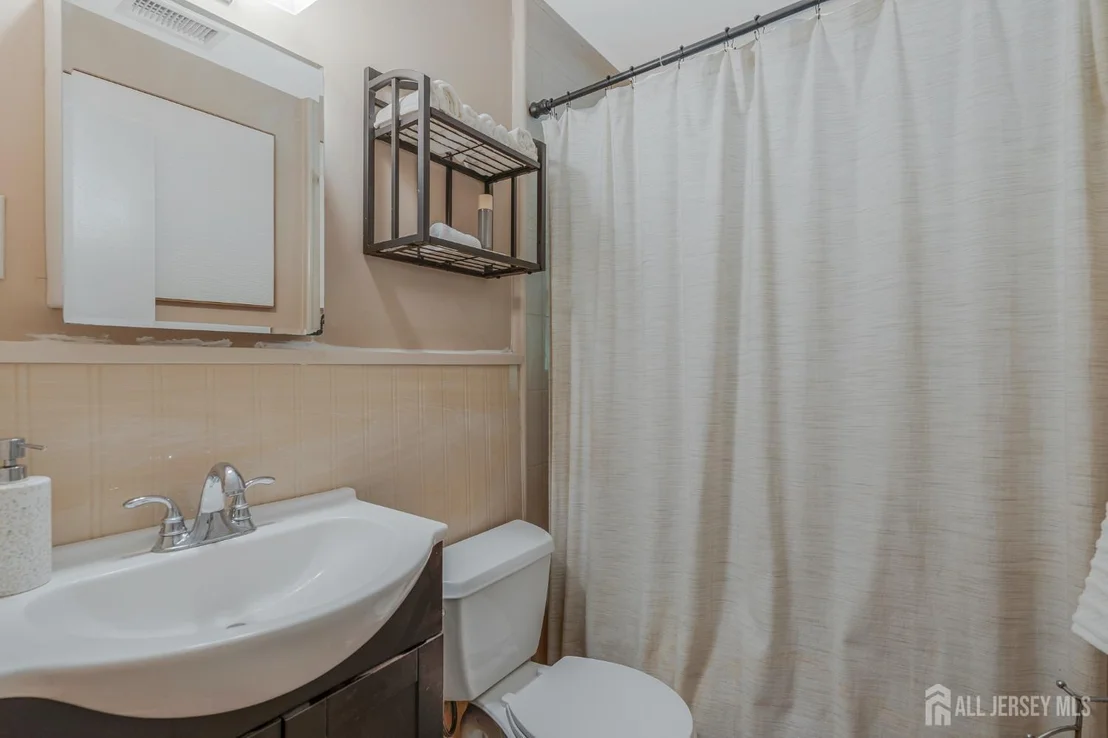 Photo of 8 Pierrepont Avenue