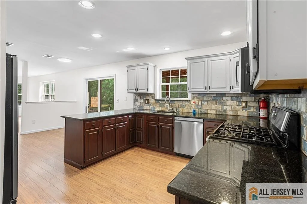 Photo of 569 Buttonwood Drive