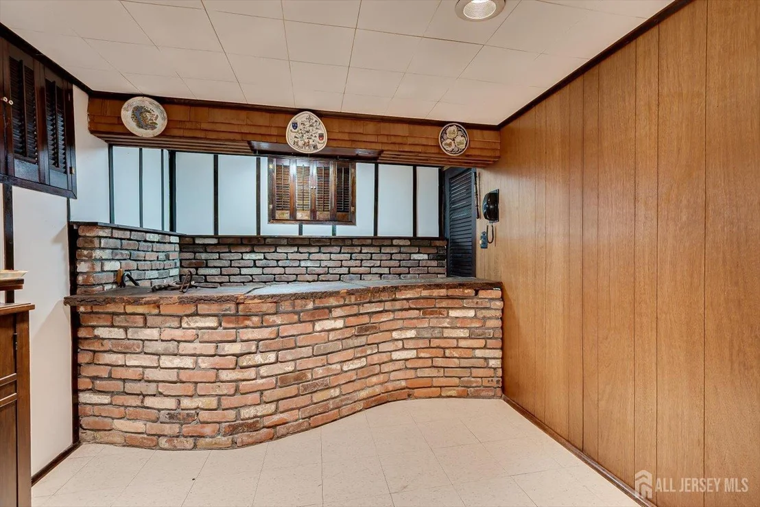Photo of 560 Wakefield Drive