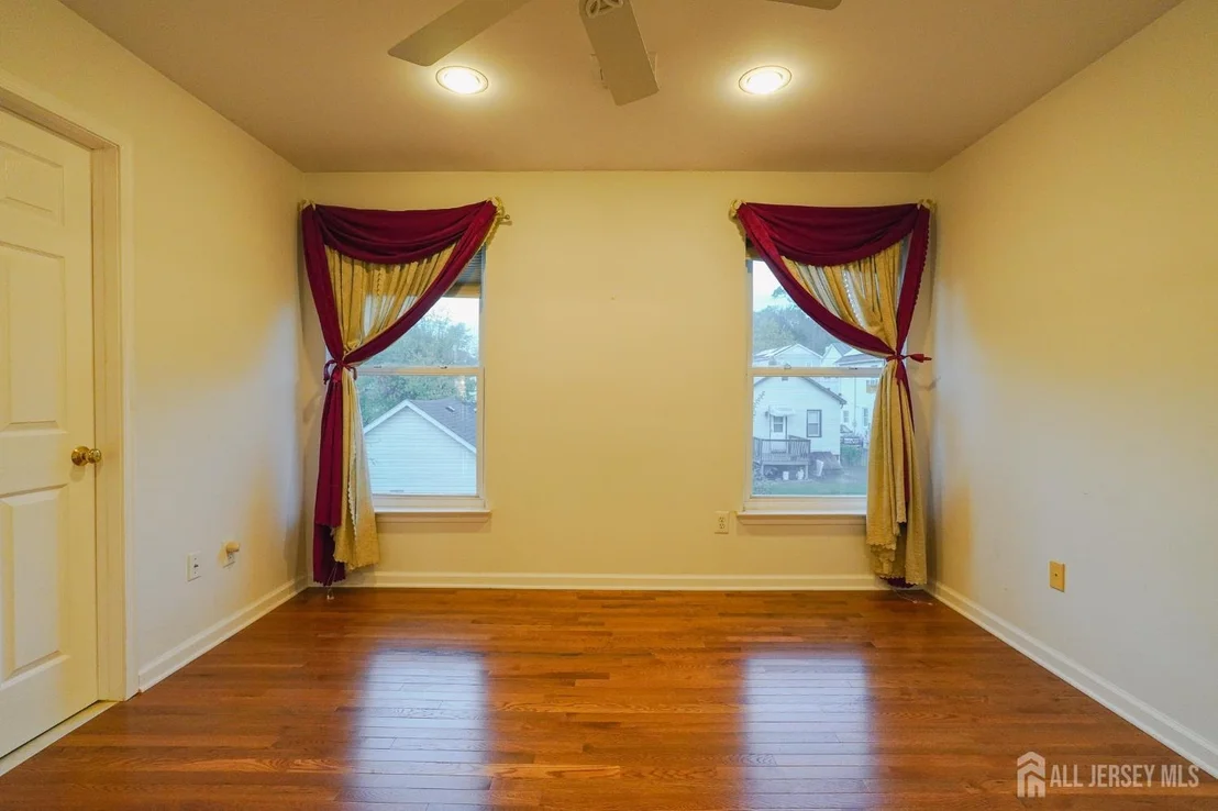 Photo of 3 E Charles Court
