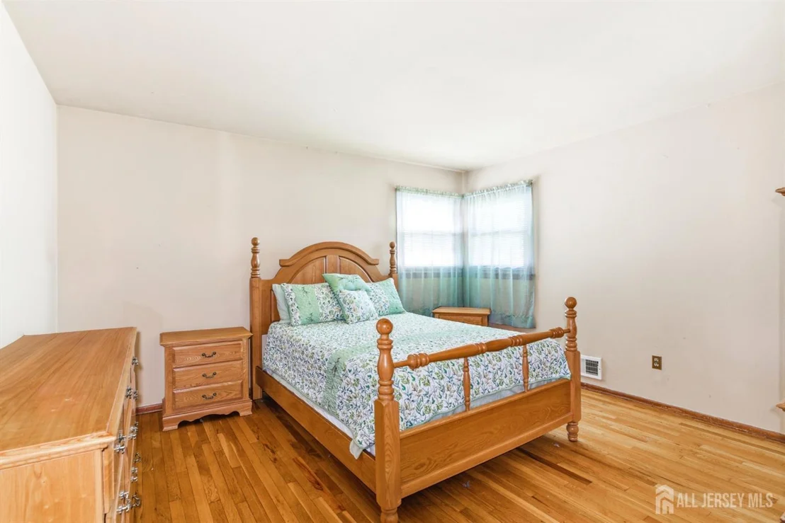Photo of 66 Rose Street