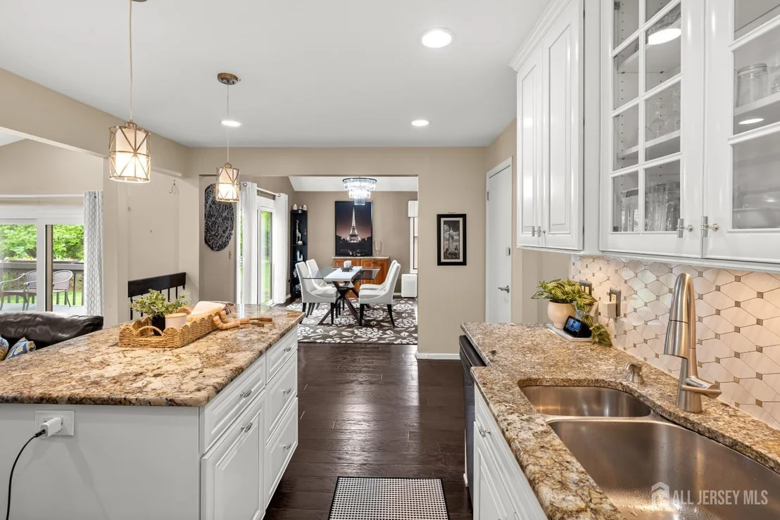 Photo of 45 Ditmars Circle