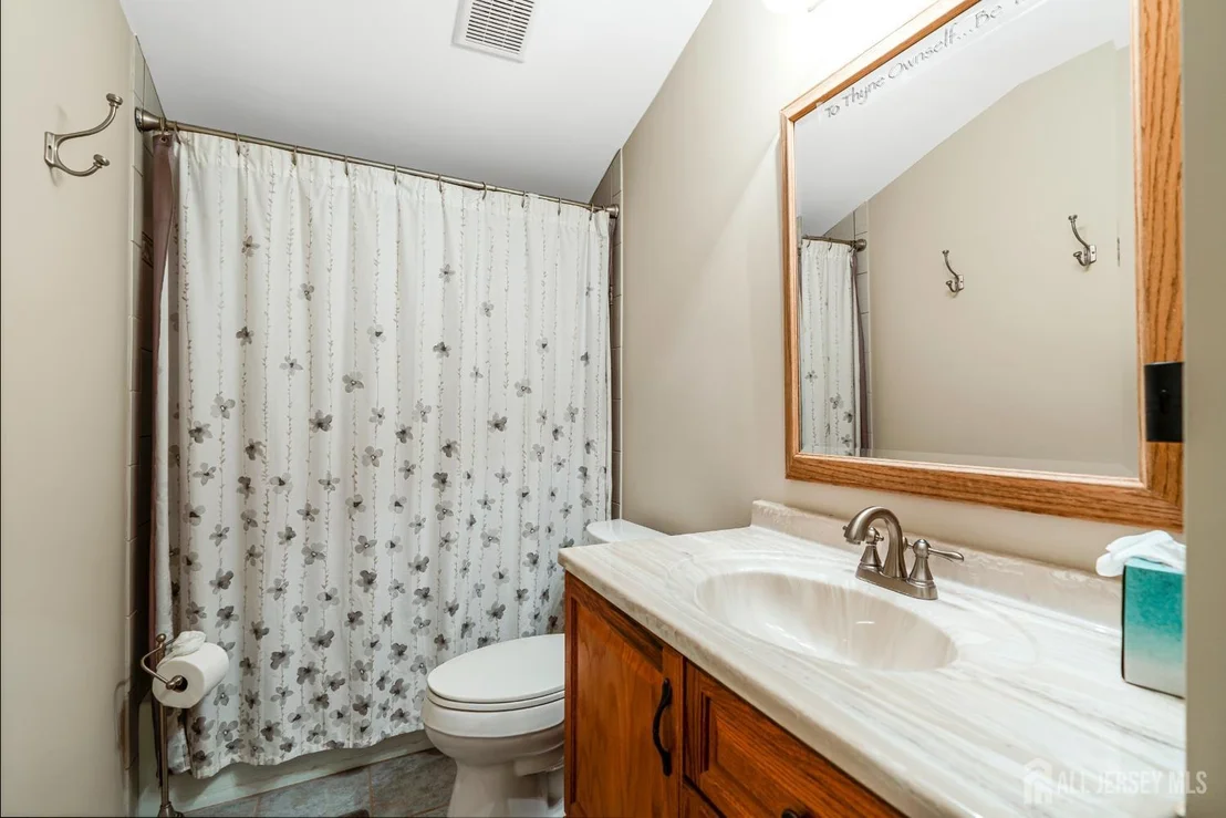 Photo of 420 Decatur Avenue