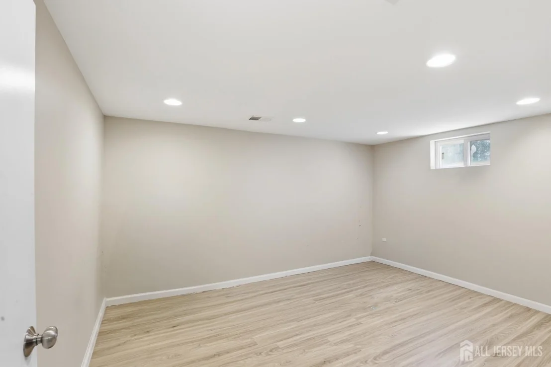 Photo of 24 Campbell Avenue