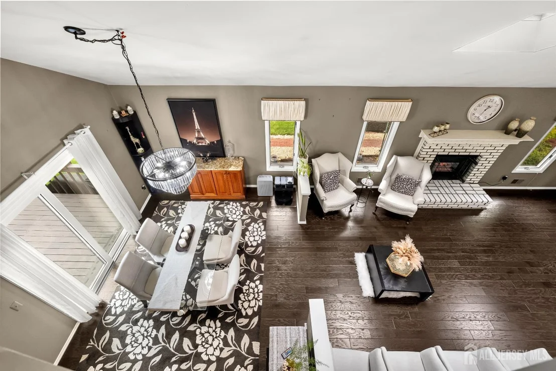 Photo of 45 Ditmars Circle