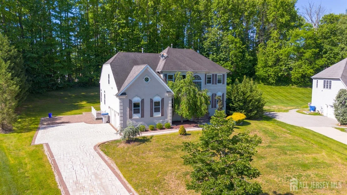 Photo of 20 Forest Lane