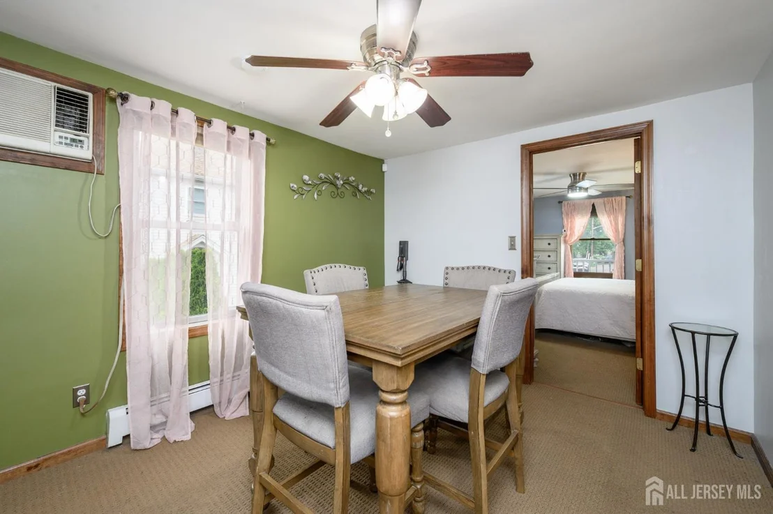 Photo of 32 Loring Avenue