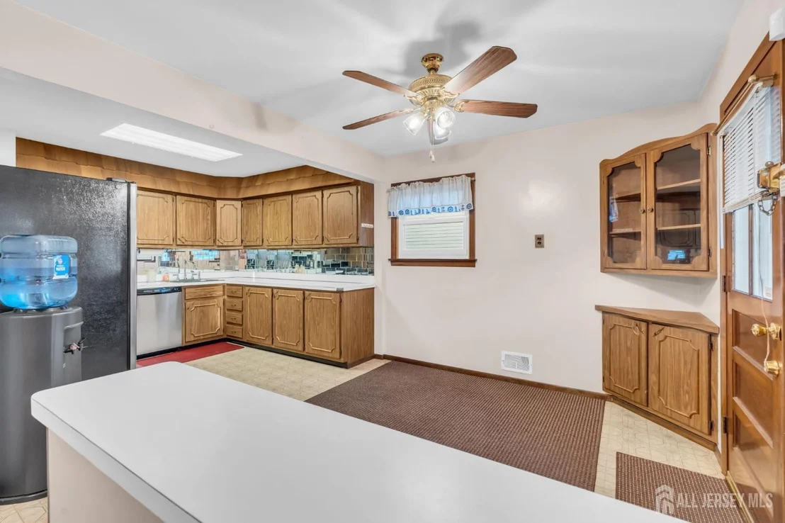 Photo of 140 Camelot Drive
