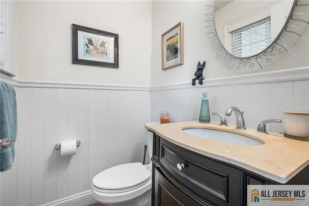 Photo of 122 Benart Place