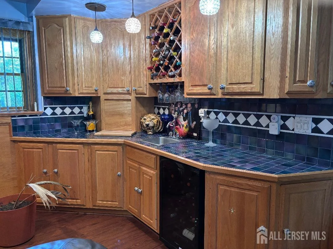 Photo of 115 Oak Street