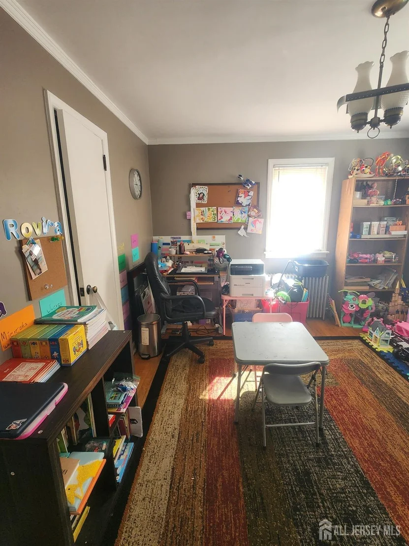Photo of 215 Summit Avenue
