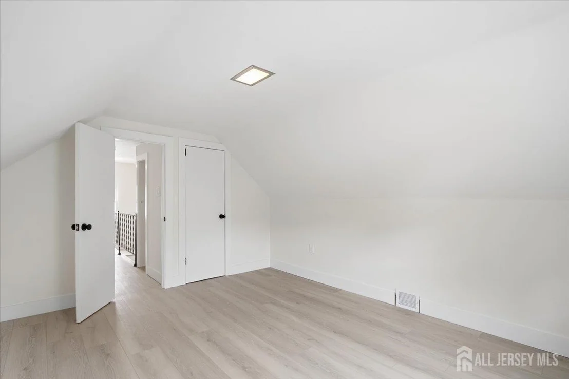 Photo of 421 1st Street