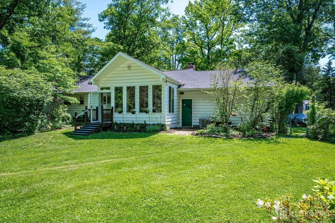 Photo of 9 Clive Hills Road