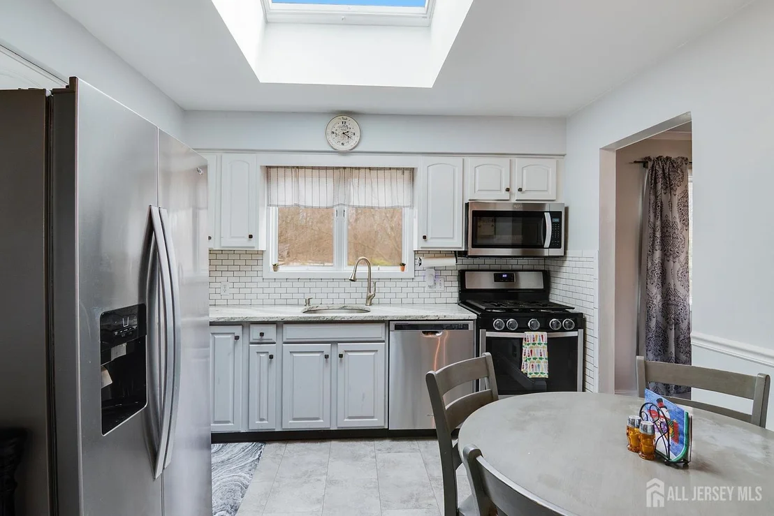 Photo of 85 Mitchell Avenue