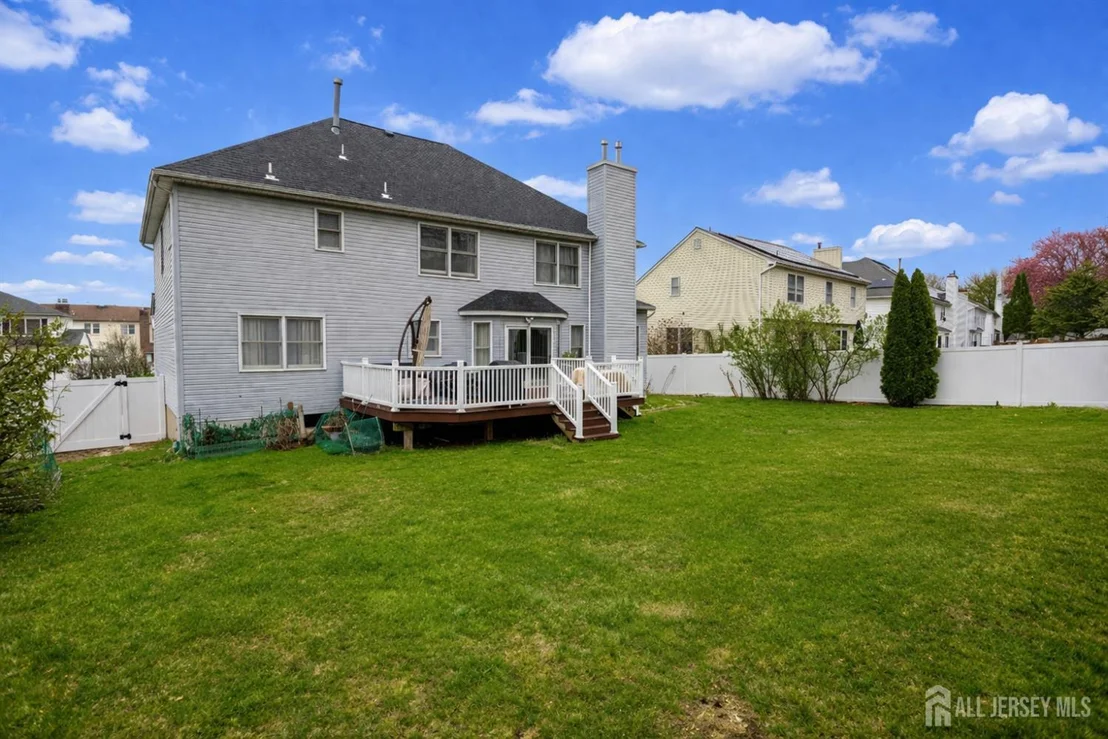 Photo of 31 Scarlet Drive