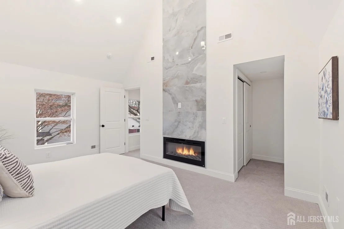 Photo of 23 Morse Avenue
