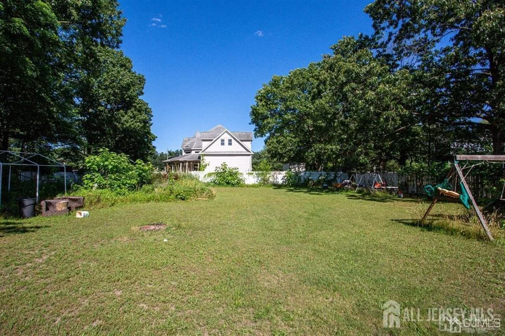 Photo of 219 Johnson Lane