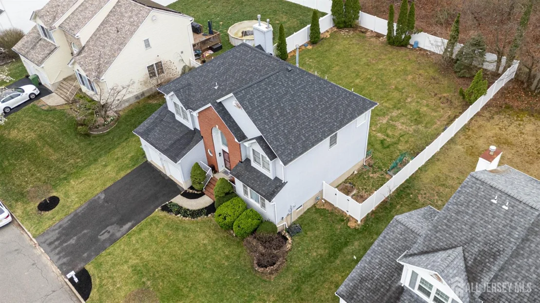 Photo of 31 Scarlet Drive