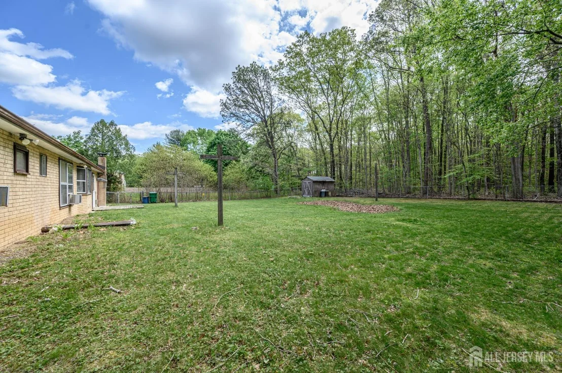 Photo of 839 Bowman Road