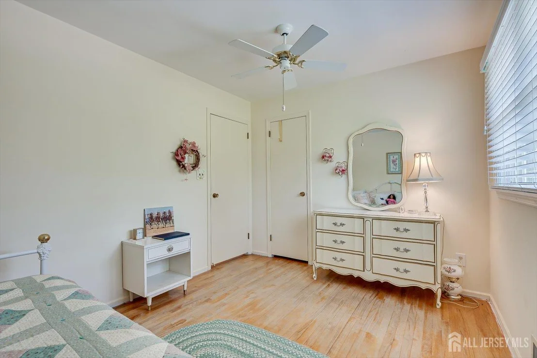 Photo of 560 Wakefield Drive