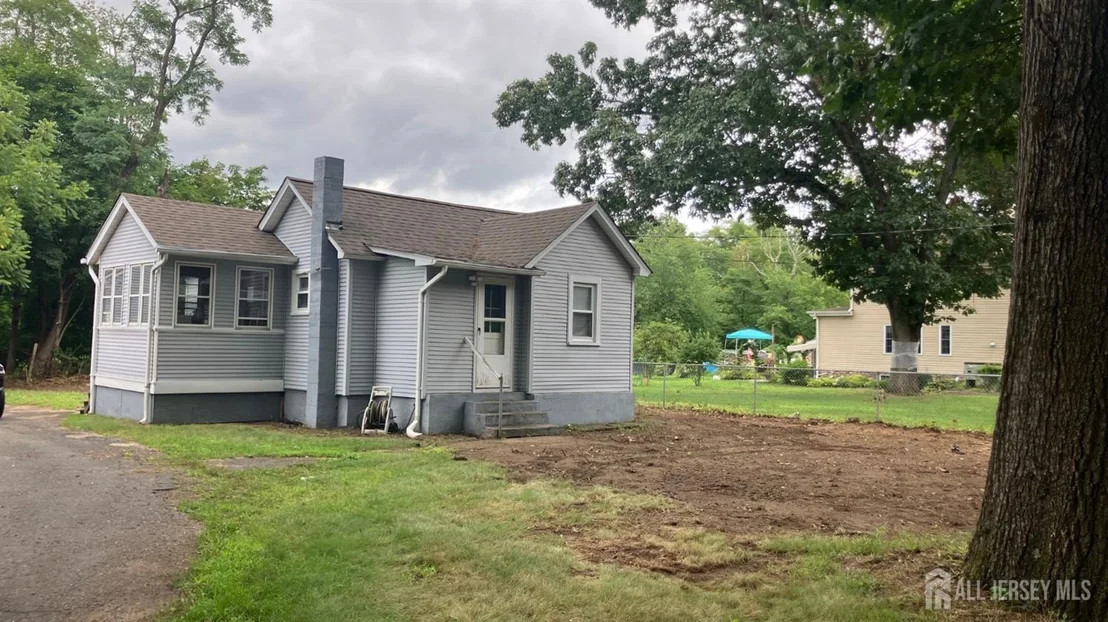 Photo of 19 Sandfield Road