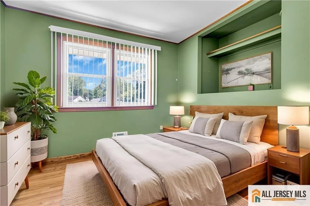 Photo of 8 Whitehall Avenue
