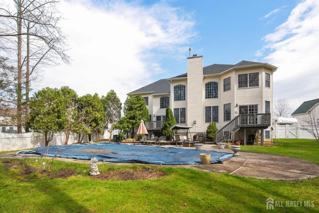 Photo of 9 Stonegate Drive