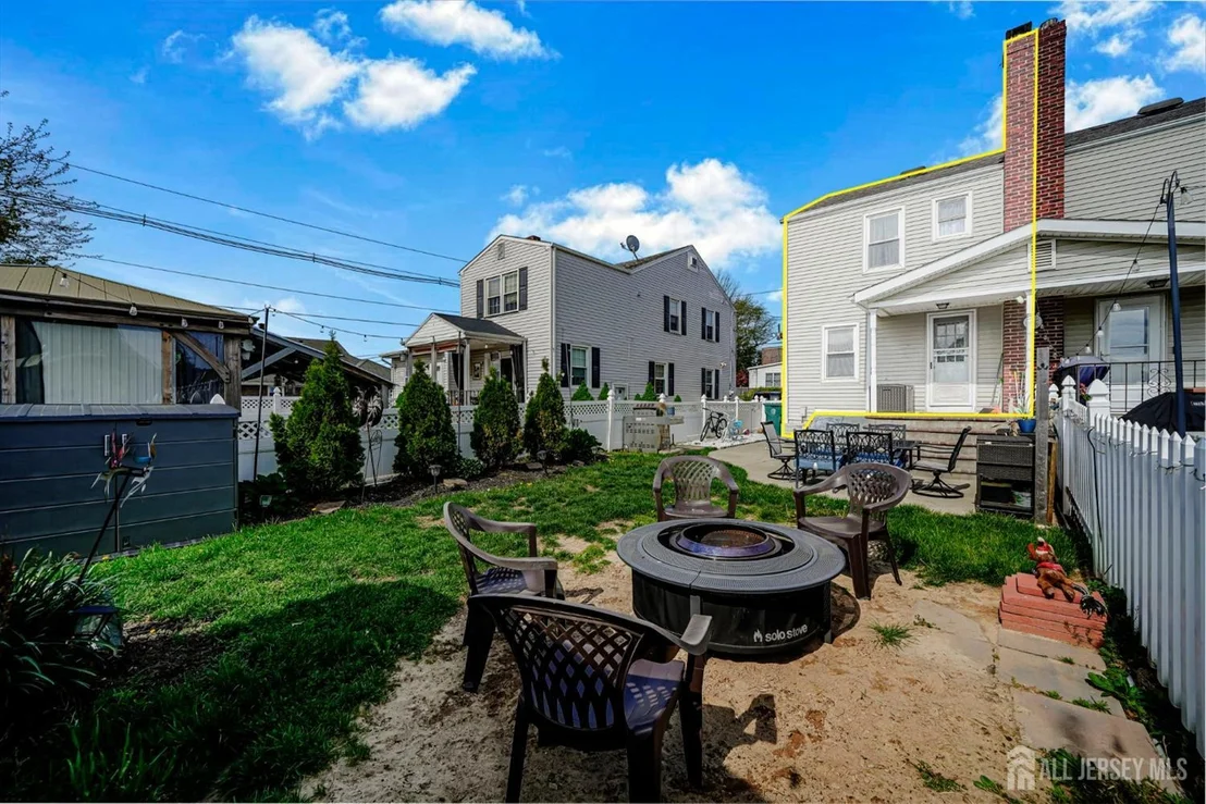 Photo of 684 Colgate Avenue