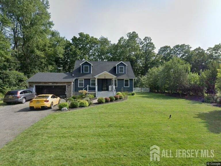 Photo of 102 Stadelman Avenue