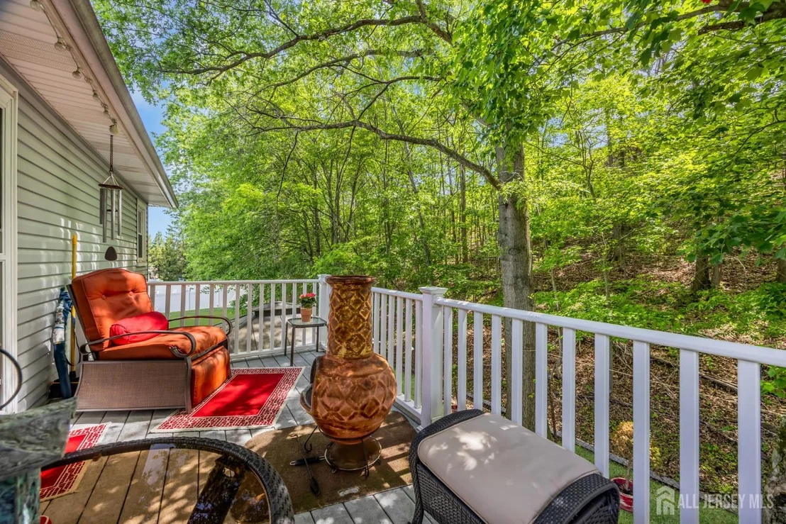 Photo of 7 S Brook Drive