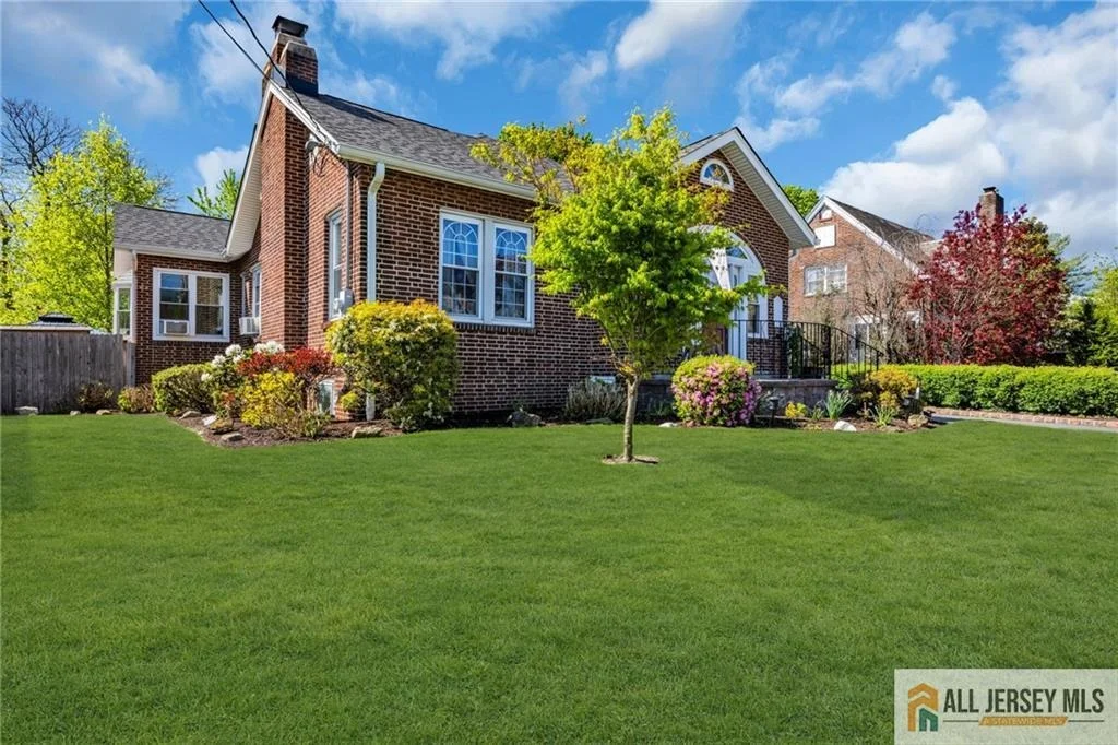 Photo of 38 Simpson Avenue