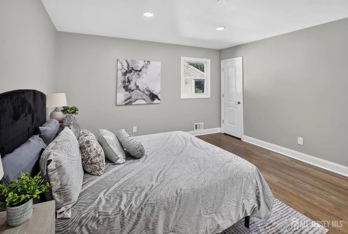 Photo of 247 Farragut Road