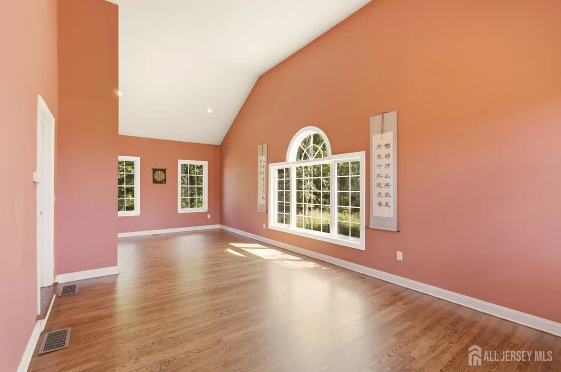 Photo of 3 Longbow Terrace