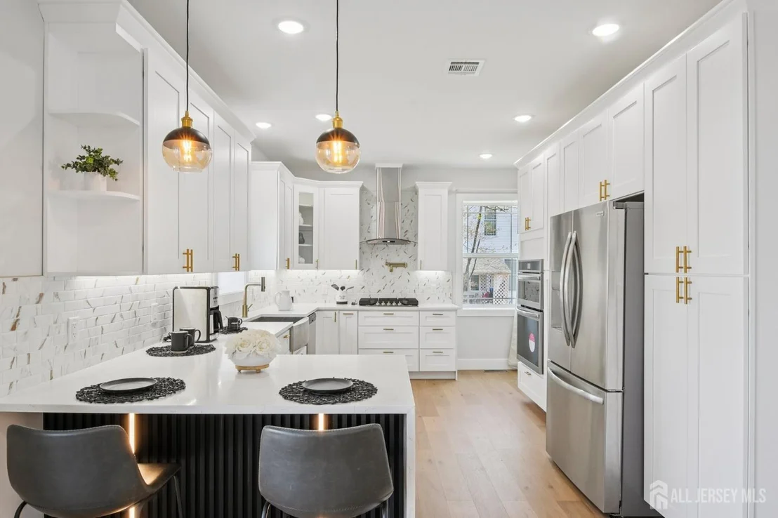 Photo of 75 Jefferson Boulevard