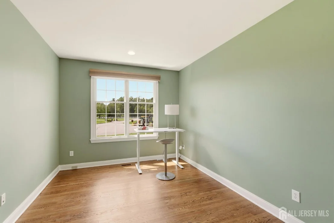 Photo of 3 Longbow Terrace