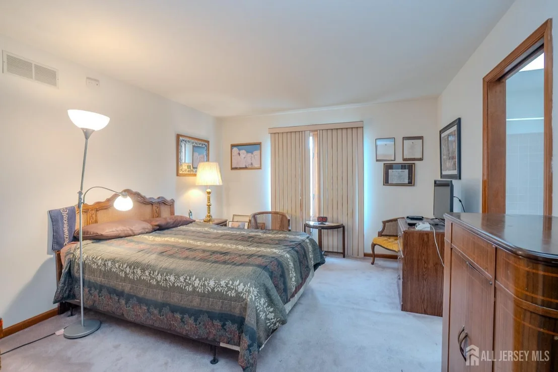 Photo of 20 Sapphire Drive