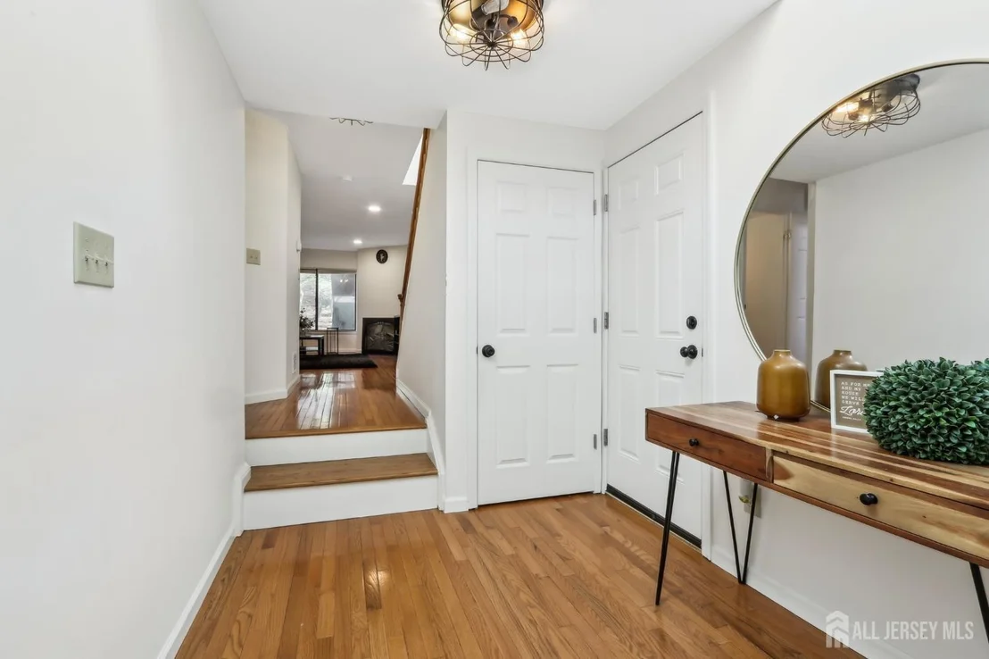 Photo of 627 Sayre Drive