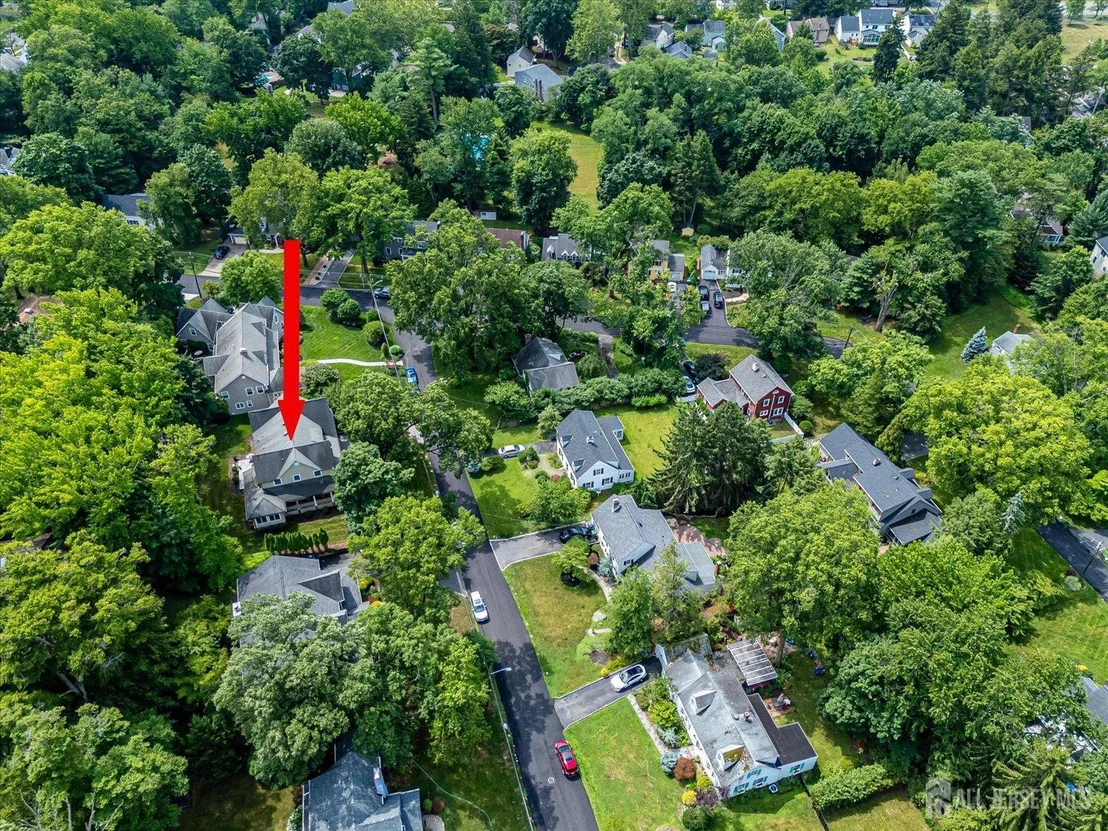 Photo of 4 Edgewood Road