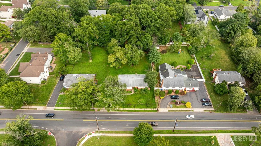 Photo of 454 Plainfield Road