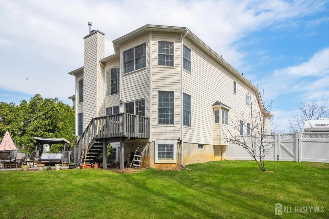 Photo of 9 Stonegate Drive