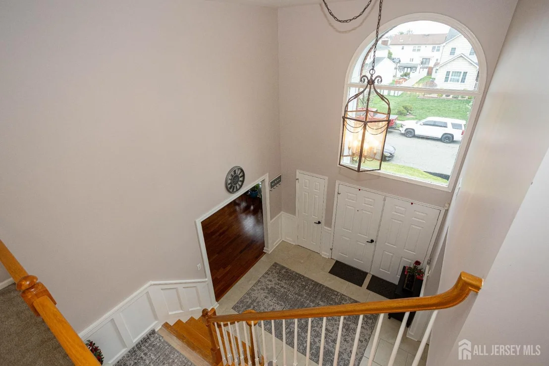 Photo of 31 Scarlet Drive