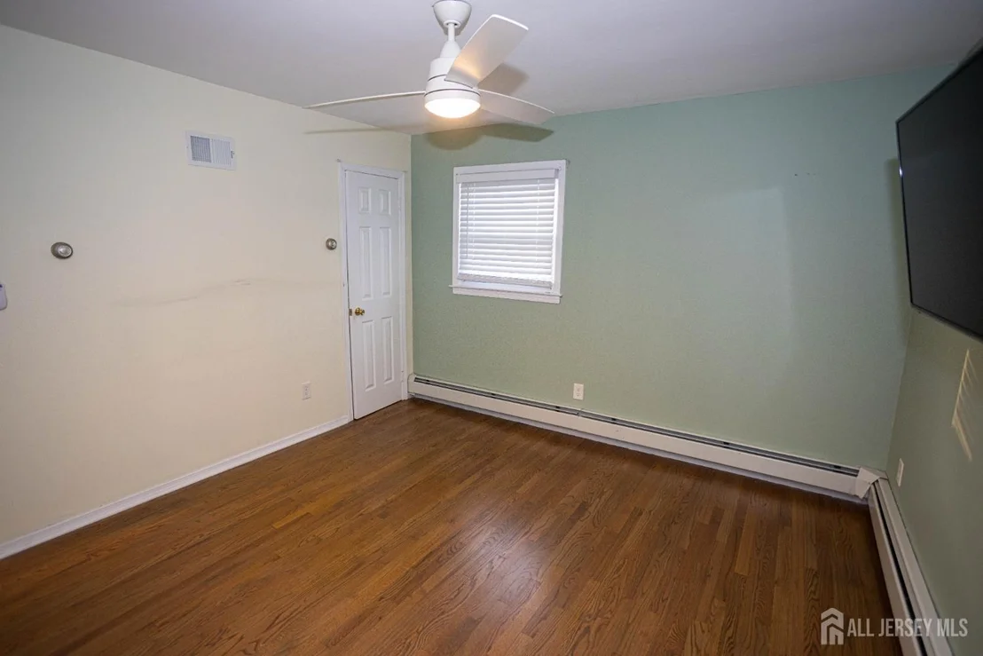 Photo of 18 Robinhood Drive