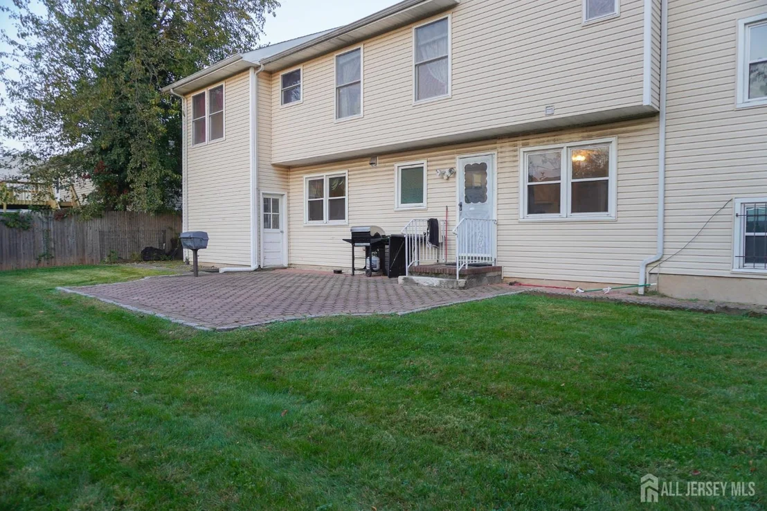 Photo of 3 E Charles Court
