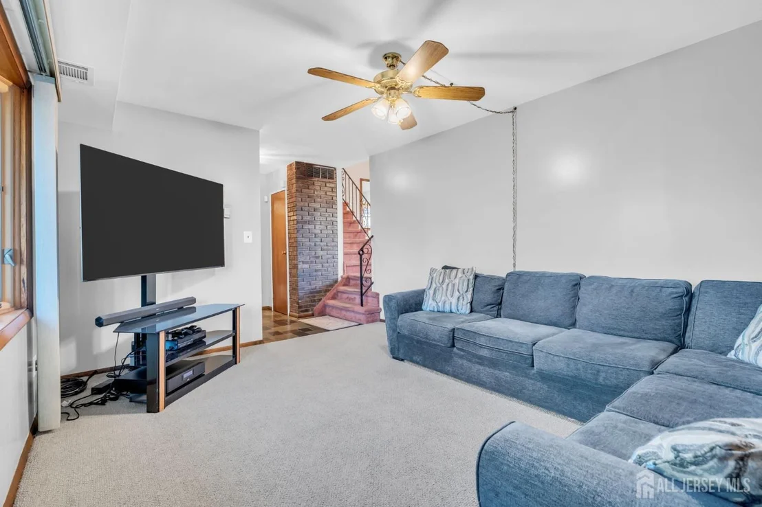 Photo of 140 Camelot Drive