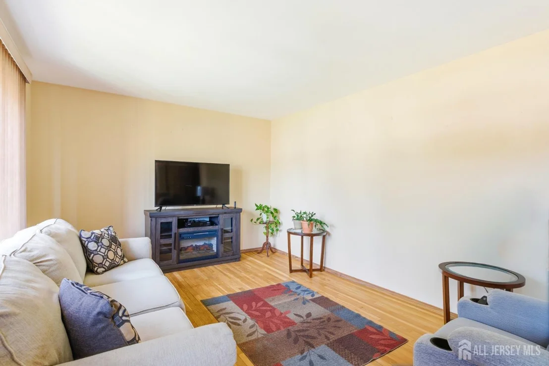 Photo of 66 Rose Street