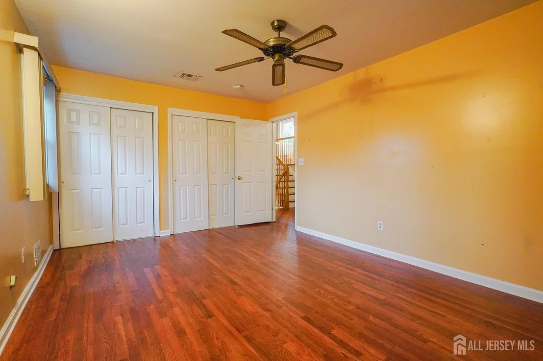 Photo of 3 E Charles Court
