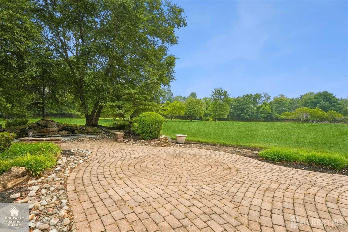 Photo of 42 Indian Path