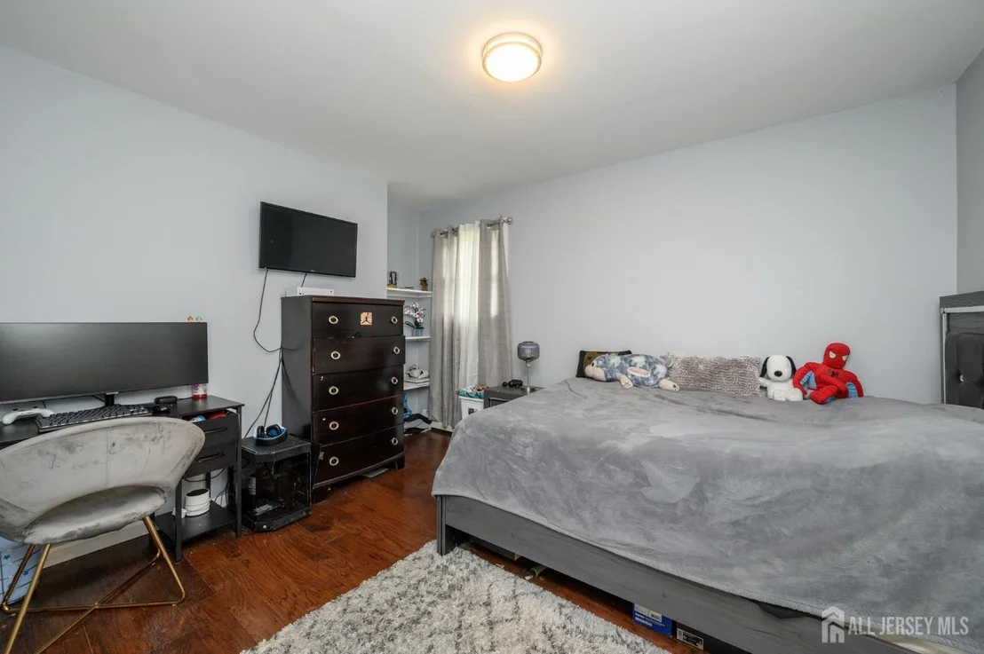 Photo of 519 Calvert Road