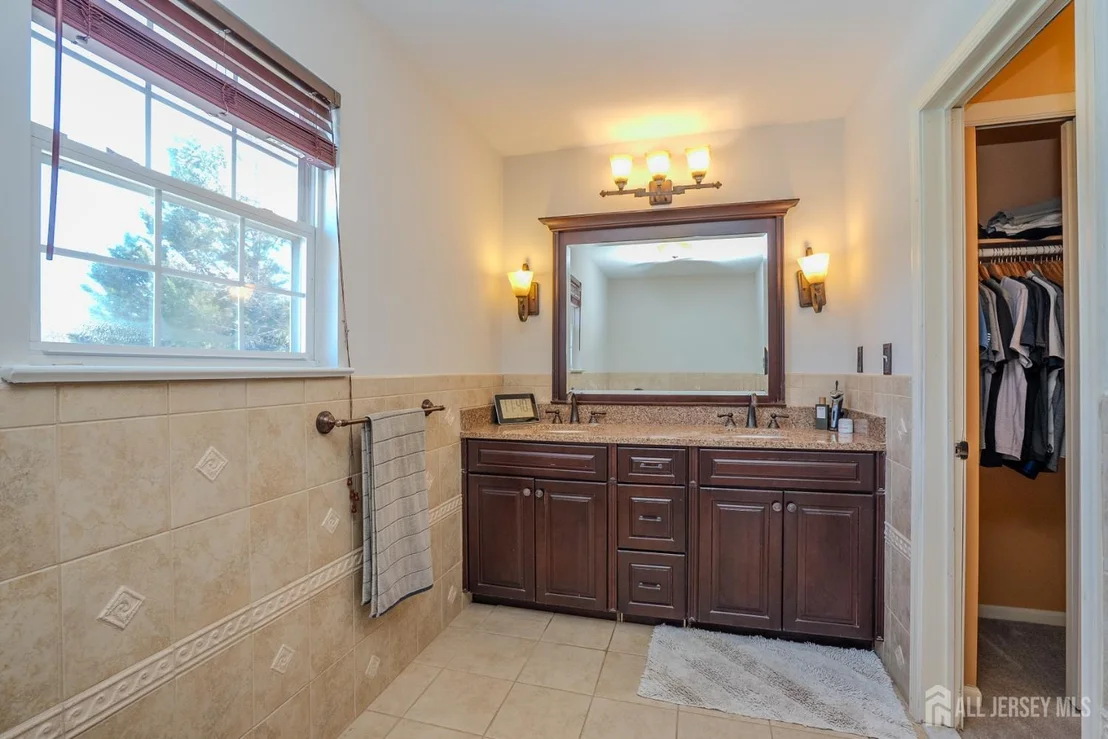 Photo of 6 Ruedeman Drive