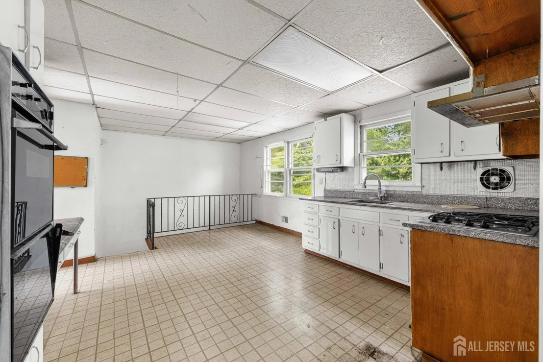 Photo of 454 Plainfield Road